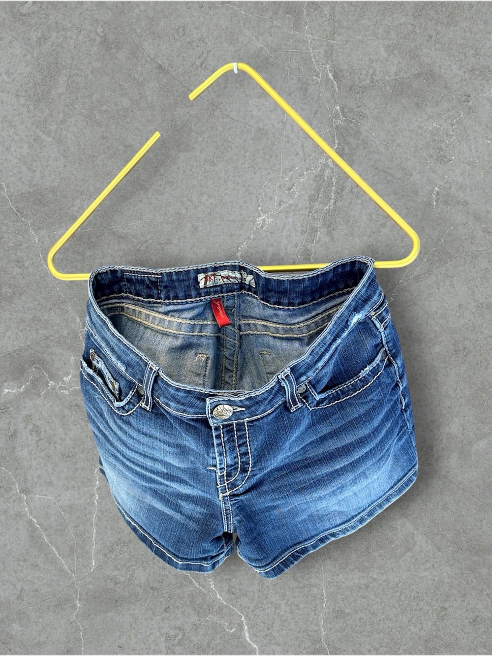 BKE Denim Sabrina Dark Wash Women’s Shorts Size 30